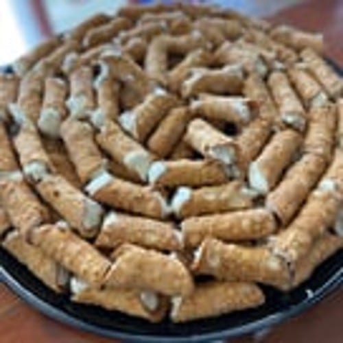  1 Dozen Mini Cannoli.